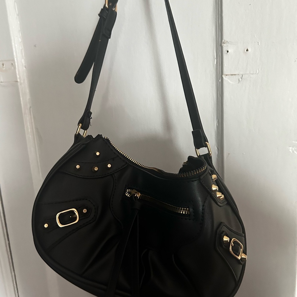 Black Purse